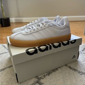 Adidas Court Sneaker